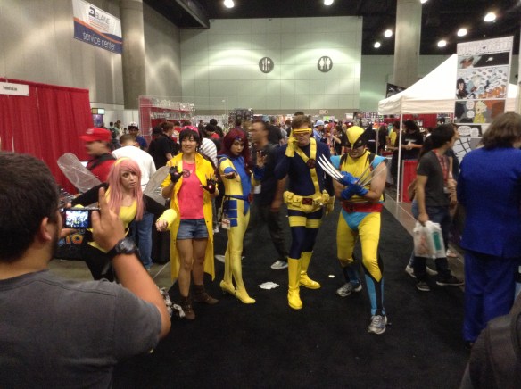Action pose by the X-Men. What you can't see here is that Wolverine is wearing a Wolverine back-pack.