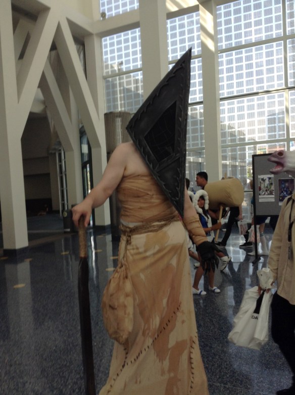 As we were leaving, we saw this beauty, which made me think that leaving before the sun went down was a good idea.